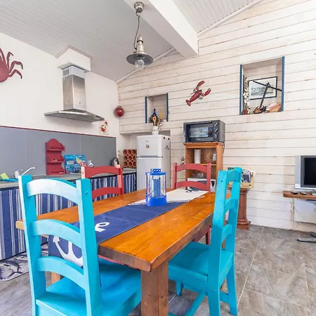 Apartman Petite Maison Typique